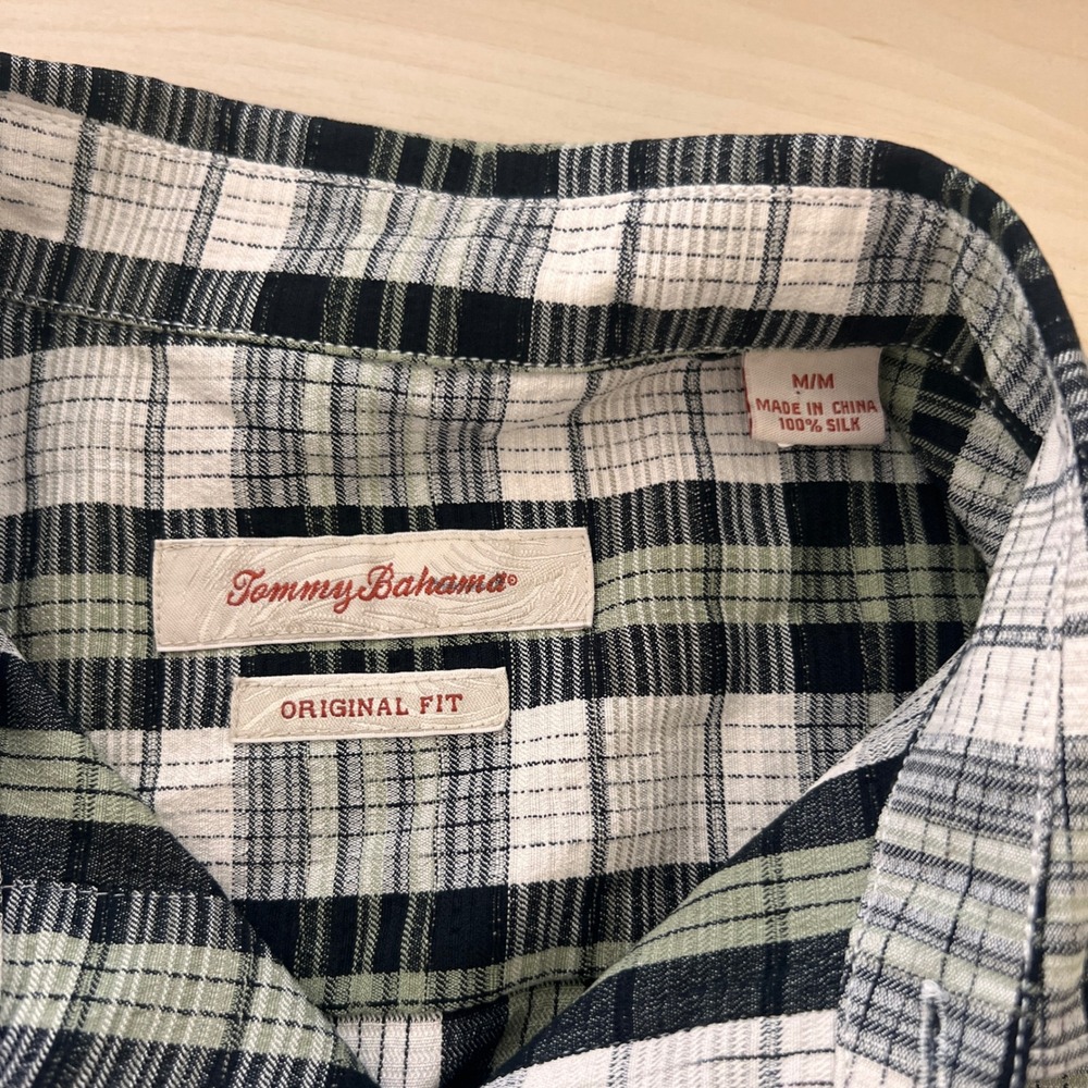 Tommy Bahama Button Up Shirt Mens Medium Green Plaid 100% Silk Original Fit - Picture 4 of 9